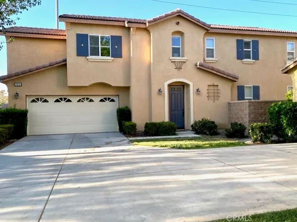 7076 Luminaire Ct, Corona, CA 92880