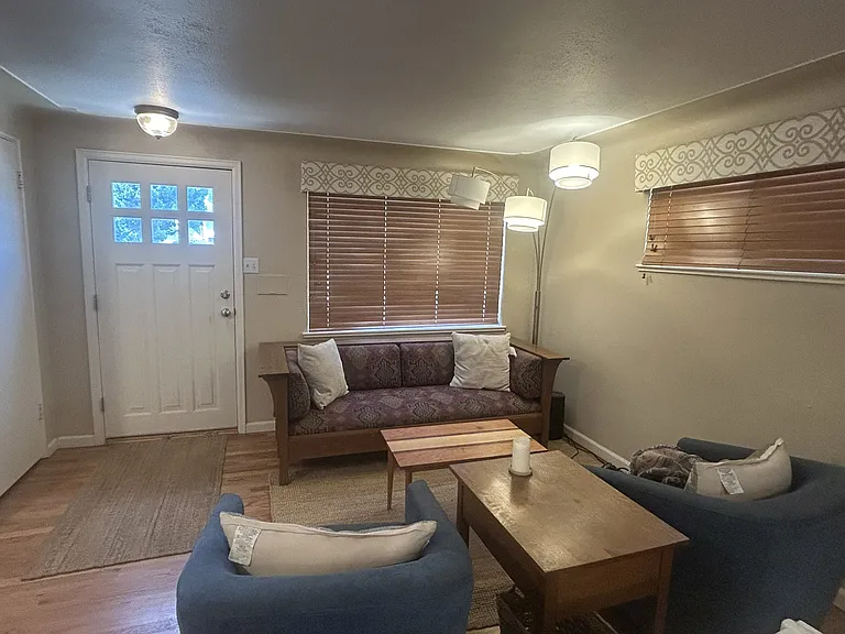400 S Quail St — Photo 3