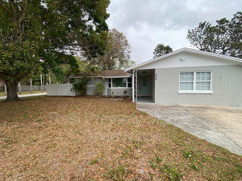 1st image of 8699 Magnolia Dr