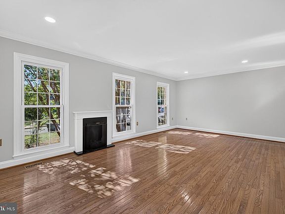 4th image of 4400 Cheatham Ct