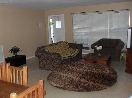 3rd image of 329 SE 8th Ave