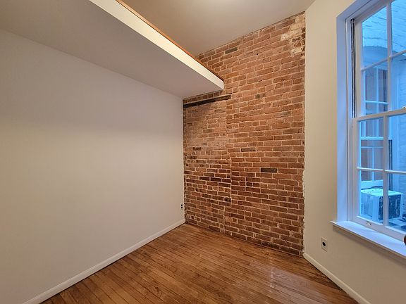 3rd image of 304 E 92nd St APT 3E