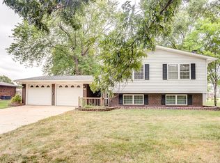 260 W Jefferson St, Hecker, IL 62248