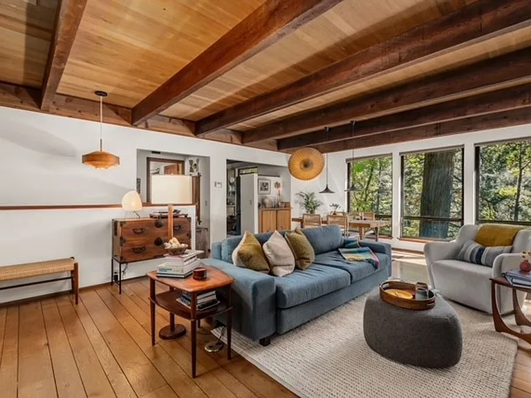 14501 Harter Pl — Photo 4