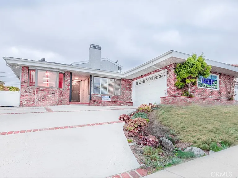 2833 Graysby Ave — Photo 2