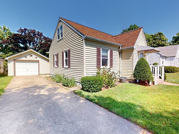 4th image of 9938 Martin Ave