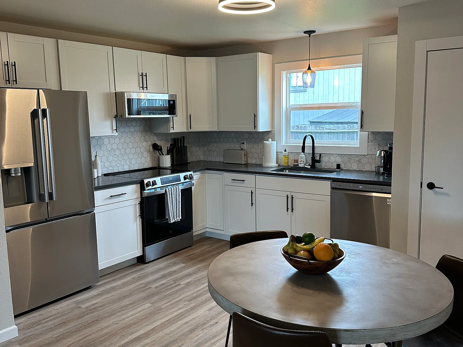1801 Lore Rd — Photo 1