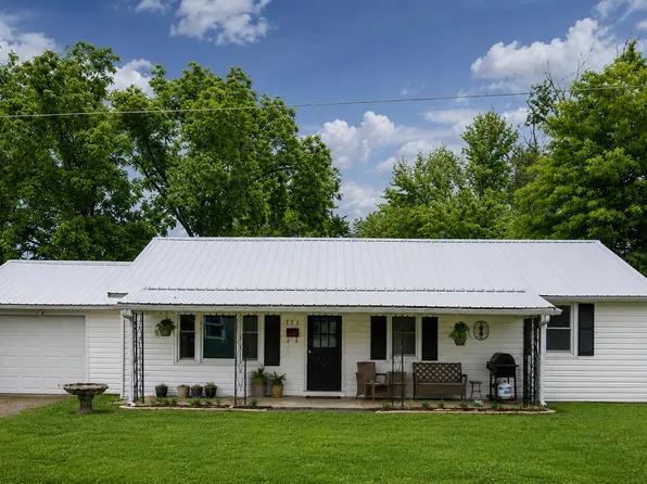 733 W North Street, Mountain Grove, MO 65711