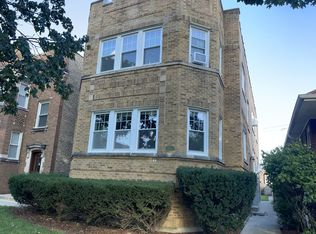 6647 N Artesian Ave, Chicago, IL 60645