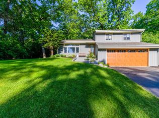 739 Winston Way, Hartland, WI 53029