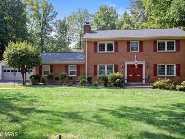 4417 Neptune Dr, Alexandria, VA 22309