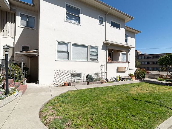 4th image of 395 Palm Ave APT A