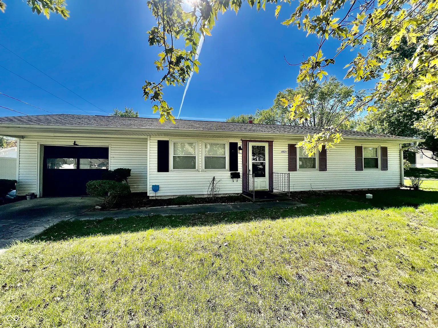 1831 W Brandon Ave photo 1