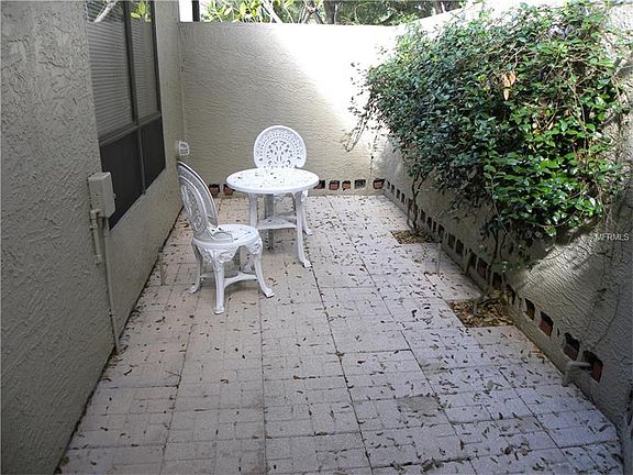 2nd image of 644 Channing Dr