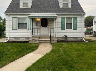 8277 N Sterling St, Center Line, MI 48015