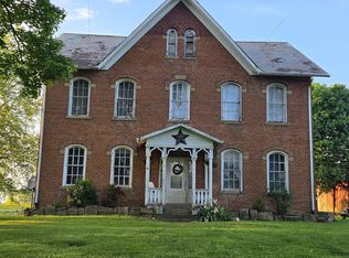 989 Smith Rd, Waterford, OH 45786