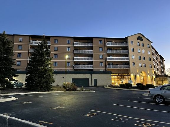 2nd image of 1500 S Ardmore Ave APT 405