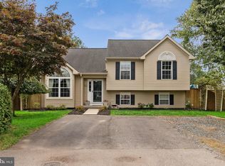 359 Gaylor Rd, Glen Burnie, MD 21060