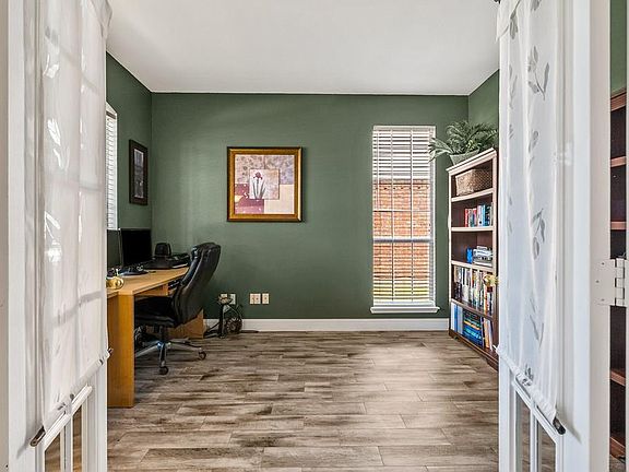 5th image of 5733 Woodmoss Ln