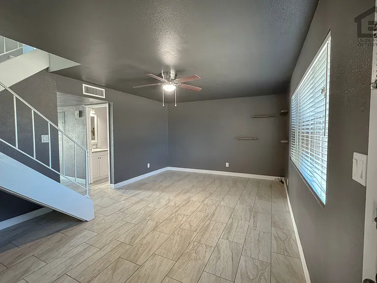4759 W Marlette Ave — Photo 9
