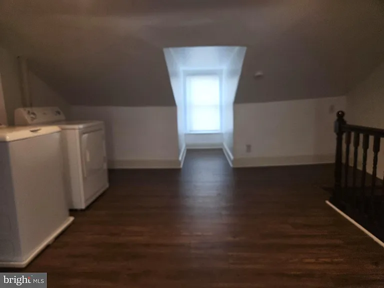 3856 Terrace St — Photo 40