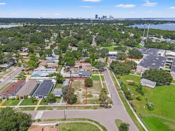 701 42nd Ave S #5, Saint Petersburg, FL 33705
