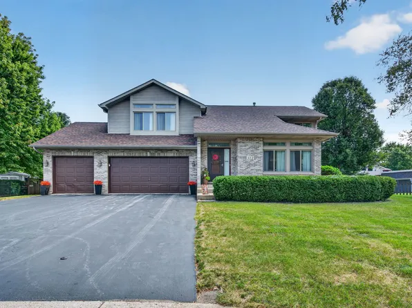 312 Badger Ct, Oswego, IL 60543