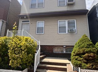 32 E 47th St #1F, Bayonne, NJ 07002