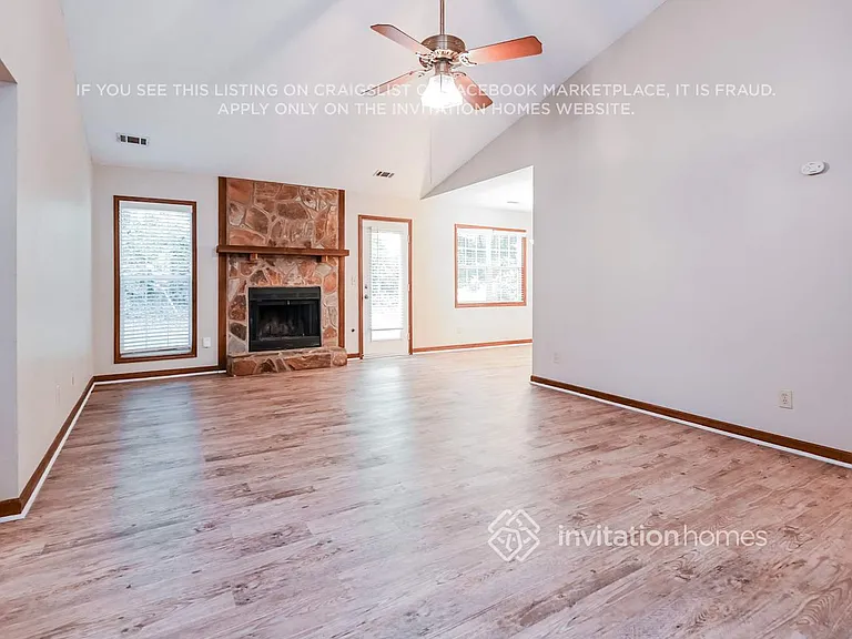 172 Colemans Bluff Dr — Photo 3