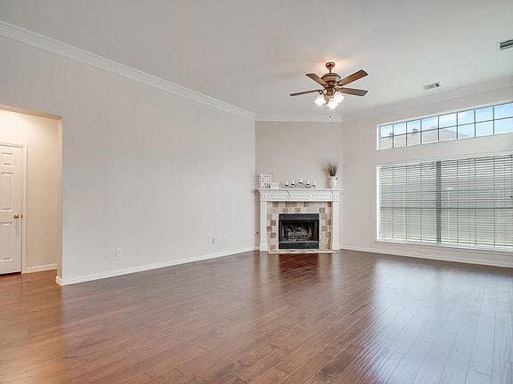 4th image of 1209 Chinaberry Dr