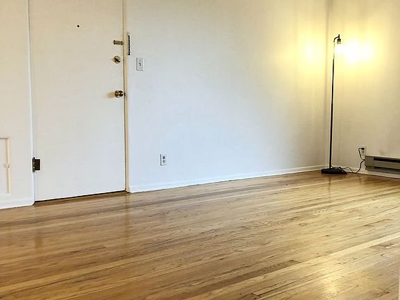 4th image of 4203-4205 Evanston Ave N #104