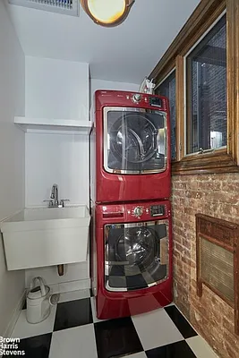 Rented by Brown Harris Stevens | media 39