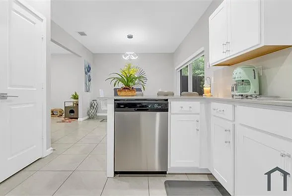 424 NE 4th Ave #424 — Photo 48