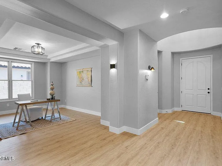 4590 E Waterman St — Photo 17