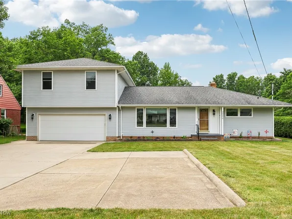 30056 Ridge Rd, Wickliffe, OH 44092