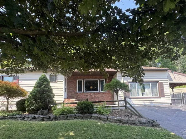 119 Century Dr, Syracuse, NY 13209