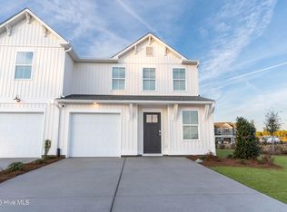 48 W Pioneer Way #124, Hampstead, NC 28443