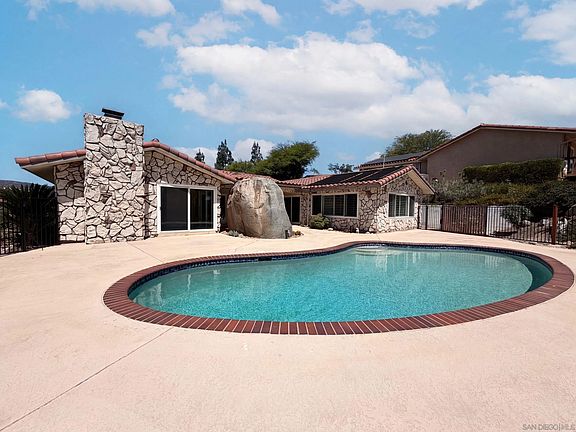 5th image of 17883 Sintonte Dr