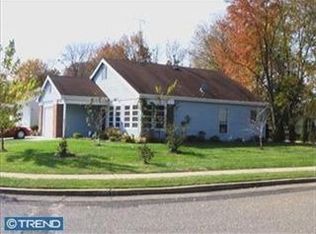 34 Windsor Rd, Southampton, NJ 08088