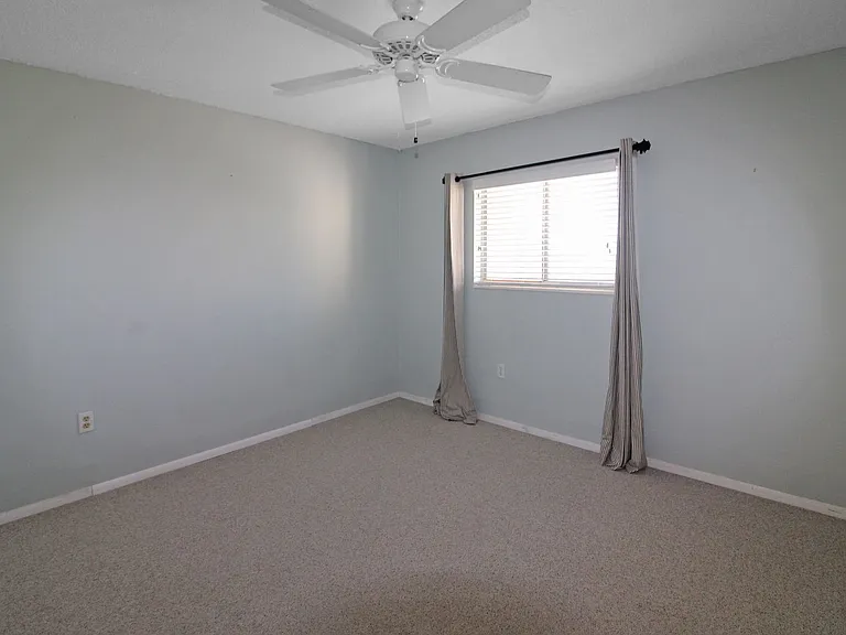 995 Laguna Dr #305 — Photo 8