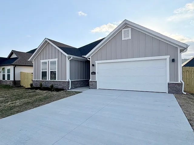 416 S Calico Ave — Photo 3