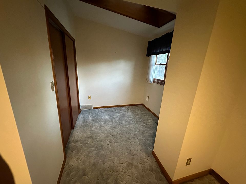 1st image of 25 Bower St #1