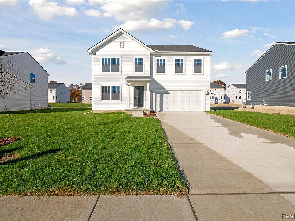 1st image of 54567 Heron Cir