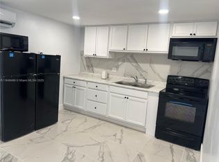 360 NE 174th St #1, North Miami Beach, FL 33162