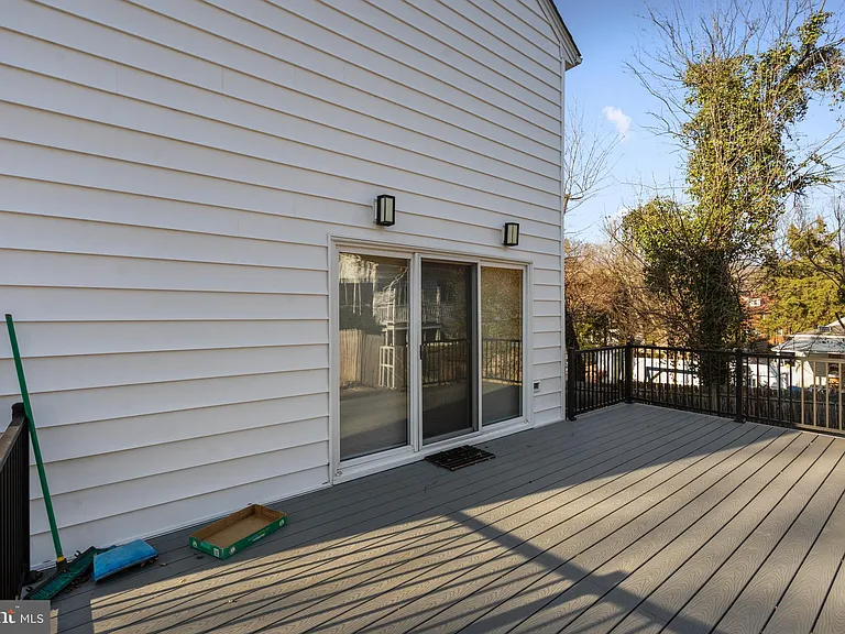 2636 E Side Dr — Photo 27