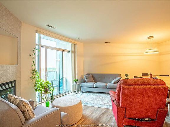 5th image of 1225 Riverside Dr E #710