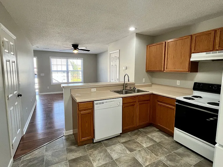 346 Old Gray Station Rd — Photo 23