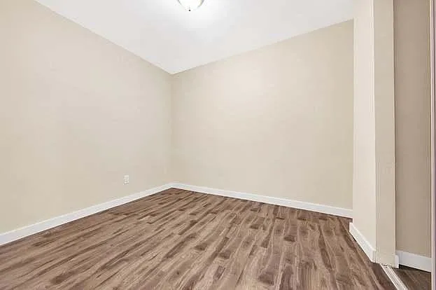 131 E Avenue 45 — Photo 14