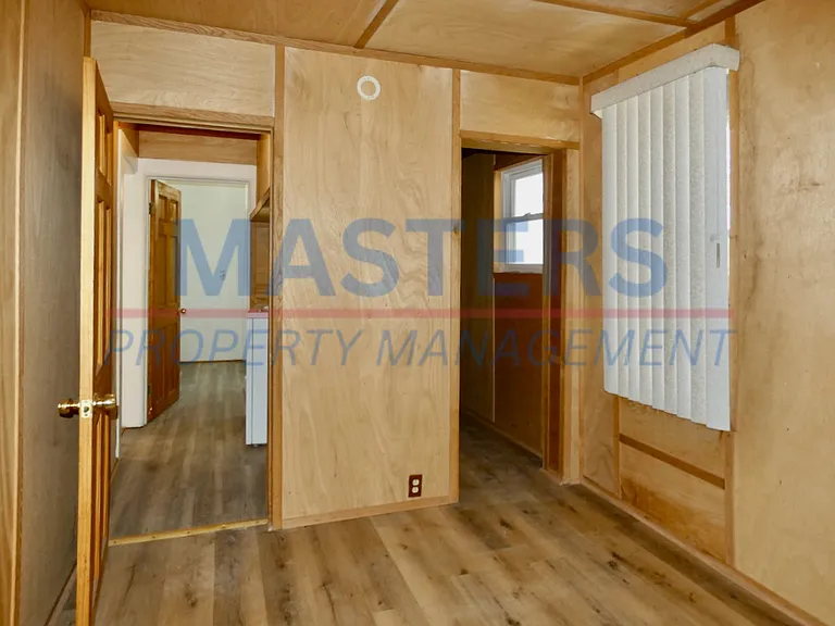 1026 Oakwood Ave — Photo 32