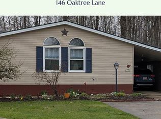 146 Oaktree Ln, Hiram, OH